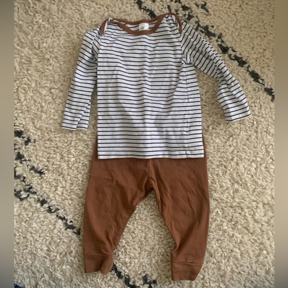 H&M long sleeve striped outfit